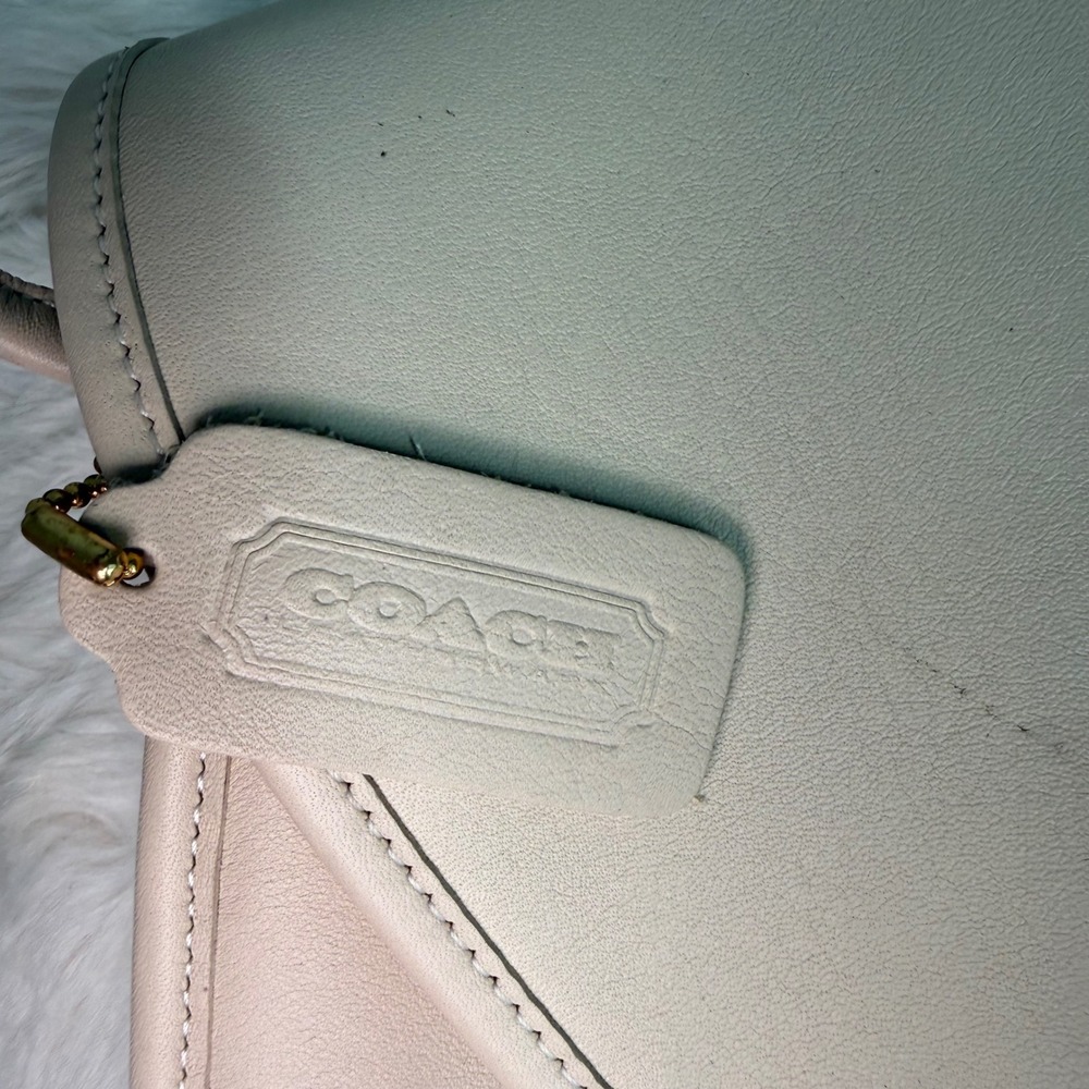 Authentic Vintage Coach Lindsay 9163 Bone USA Glove Tanned Leather Crossbody - Picture 3 of 16